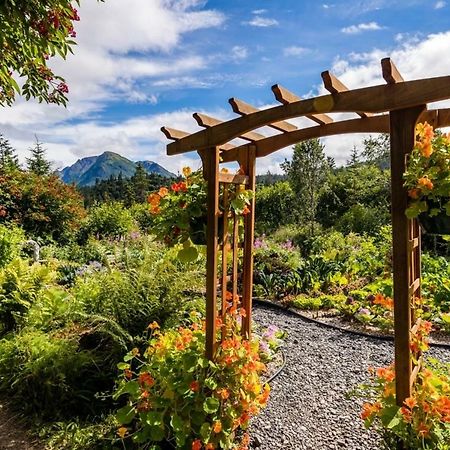 Stillpoint Lodge - All-Inclusive Halibut Cove Luaran gambar