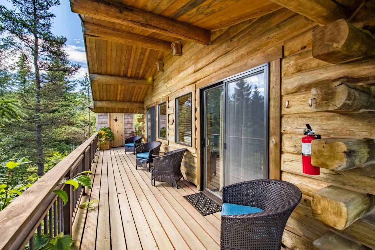 Stillpoint Lodge - All-Inclusive Halibut Cove Luaran gambar