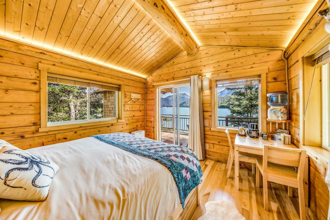 Stillpoint Lodge - All-Inclusive Halibut Cove Luaran gambar