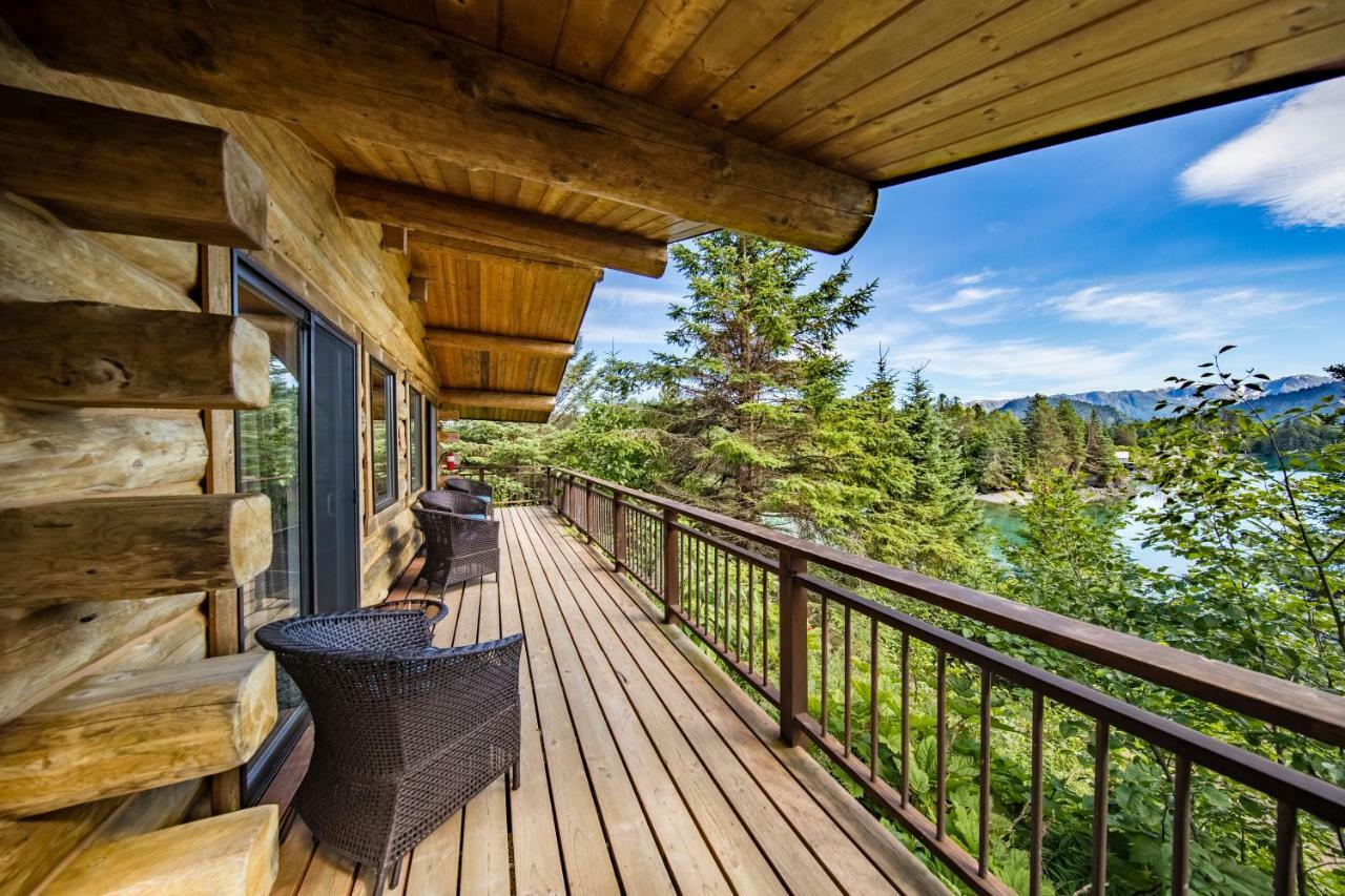 Stillpoint Lodge - All-Inclusive Halibut Cove Luaran gambar