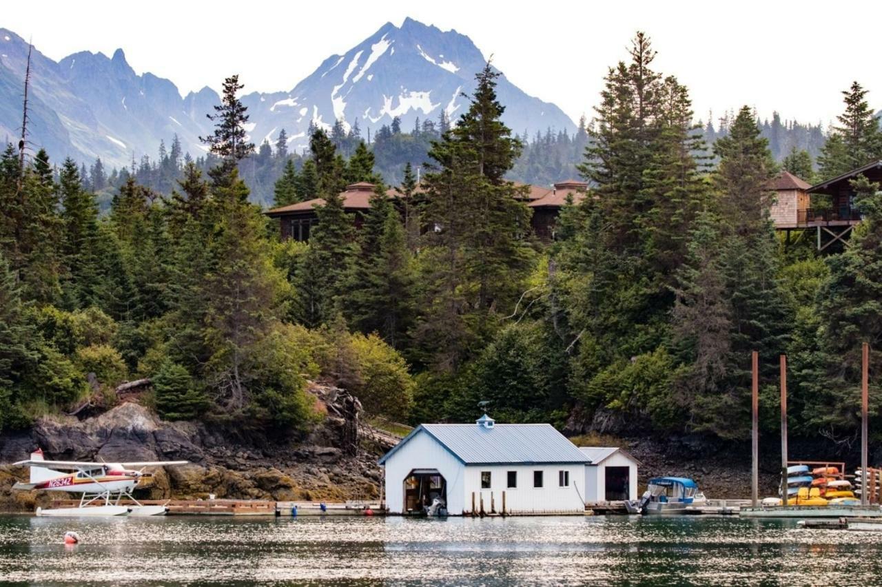 Stillpoint Lodge - All-Inclusive Halibut Cove Luaran gambar