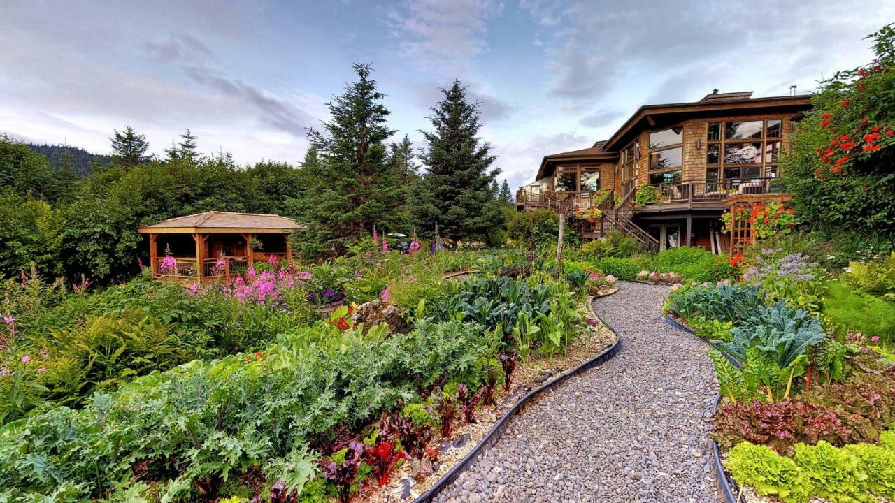 Stillpoint Lodge - All-Inclusive Halibut Cove Luaran gambar