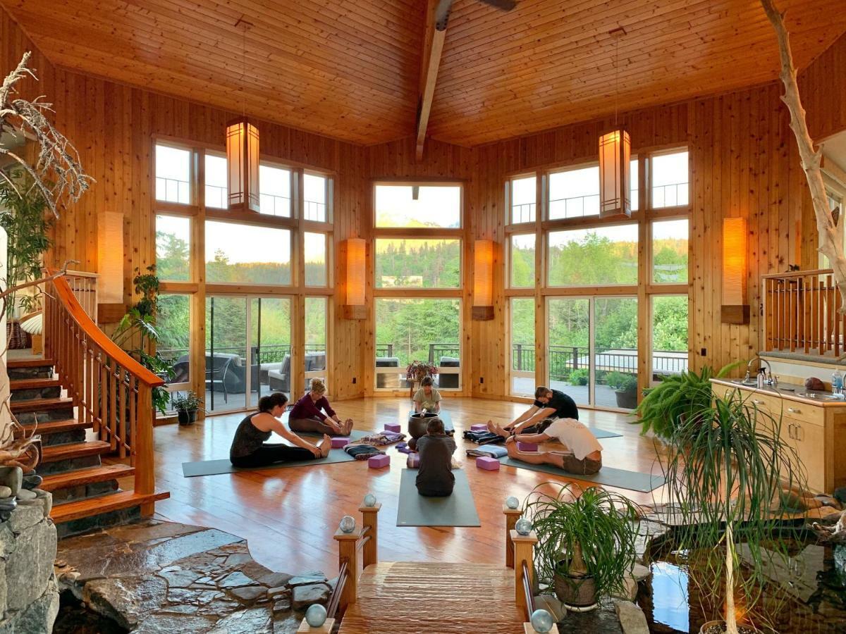 Stillpoint Lodge - All-Inclusive Halibut Cove Luaran gambar